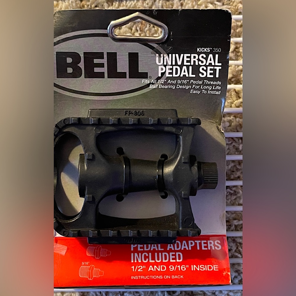 New Bell Universal Pedal Set Kicks 350